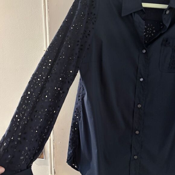 Tory Burch navy blue Liam eyelet sleeve button down top size 10 - Picture 6 of 11